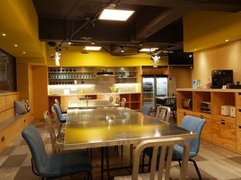 Bouti City Capsule Inn - Hostel
