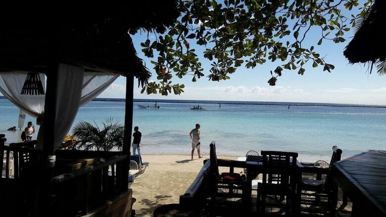 Hotel Village On The Beach