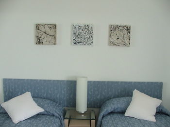 Tingeera Beachfront Apartments