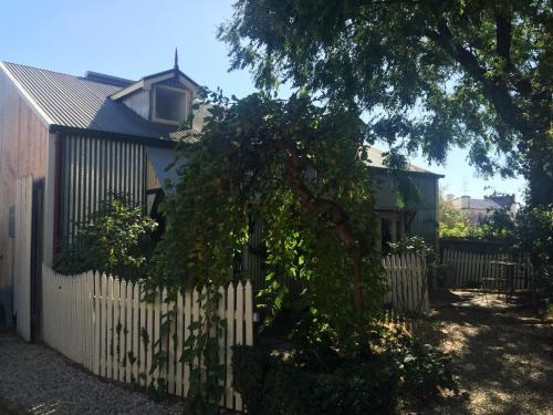 Carlyle House B&B