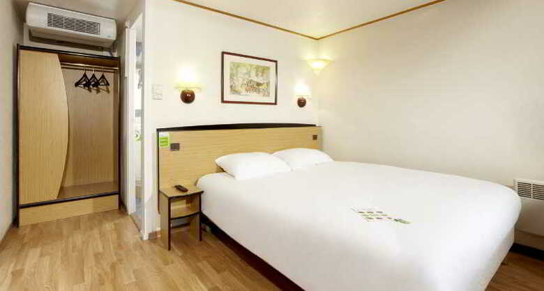 Hotel Kyriad Direct Evreux