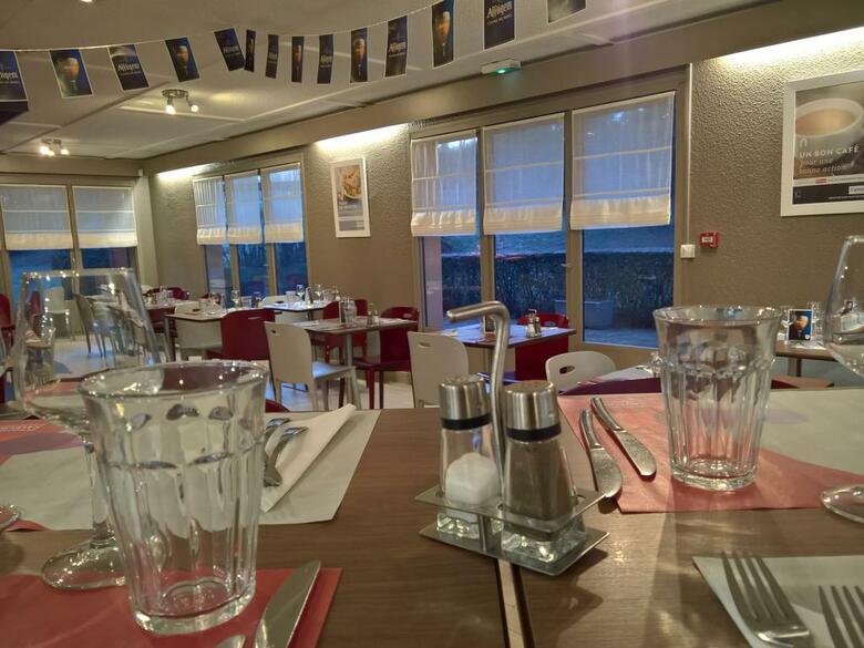 Hotel Kyriad Direct Evreux