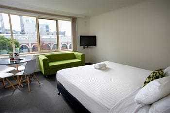 Aparthotel City Edge Serviced Apartments East Melbourne