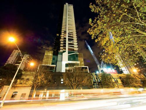 Aparthotel Oaks Wrap On Southbank