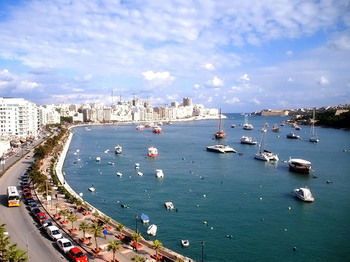 Aparthotel Strand Suites