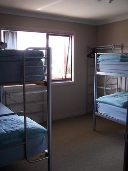 Turtle Cove Accommodation - Hostel