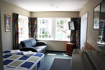 Kiwis Nest - Hostel