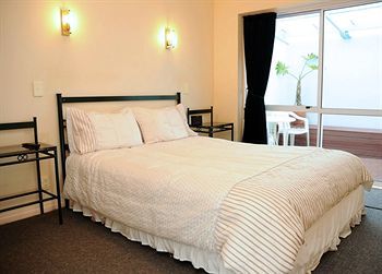 Ashleigh Court Motel