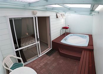 Ashleigh Court Motel