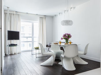 Chopin Apartments Platinum Towers