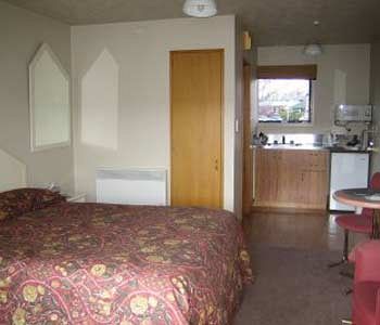 Airport Gateway Motor Lodge