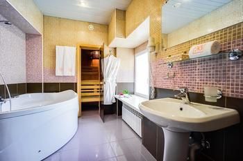 Hotel Nevsky Bereg 93