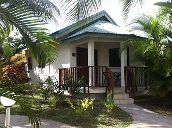 Hotel Tradewinds Villas