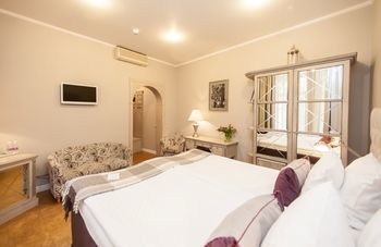 Pushka Inn Hotel