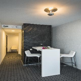 Aglaya Hotel & Courtyard