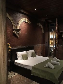 Ghotel On Nevsky 98