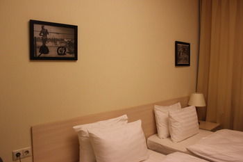 Leonart Hotel