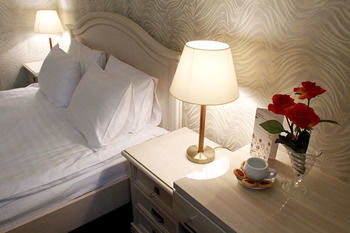Leonart Hotel