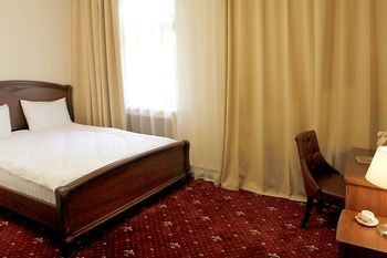Leonart Hotel