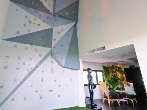 The Xtreme Hotel