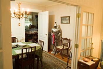 Castle Garden Bed & Breakfast