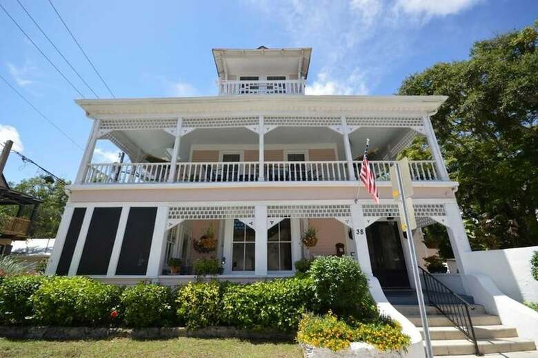 Bed & Breakfast The Kenwood Inn