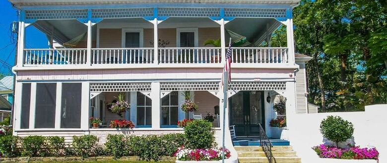 Bed & Breakfast The Kenwood Inn