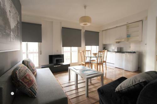 Apartamentos Goyescas Deco