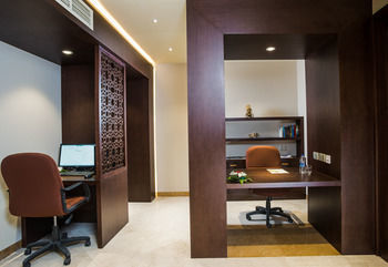 Fanar Hotel And Residences