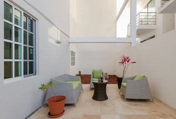 Aparthotel Encantada Condohotel