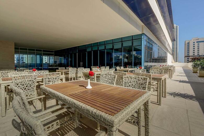 Atiram Premier Hotel