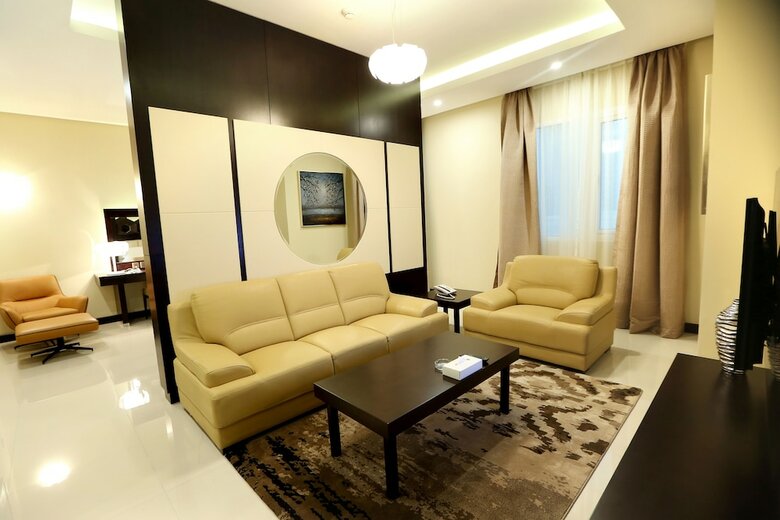Atiram Premier Hotel
