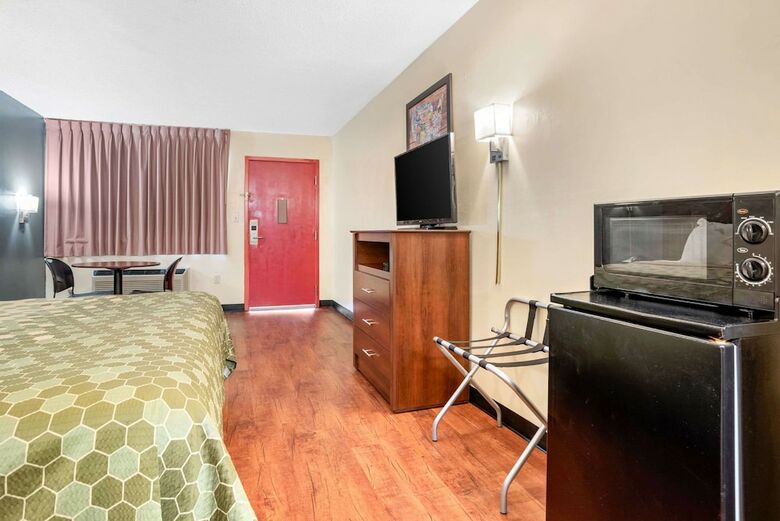 Hotel Econo Lodge Inn And Suites