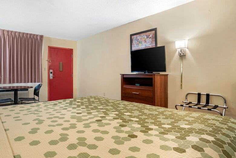 Hotel Econo Lodge Inn And Suites