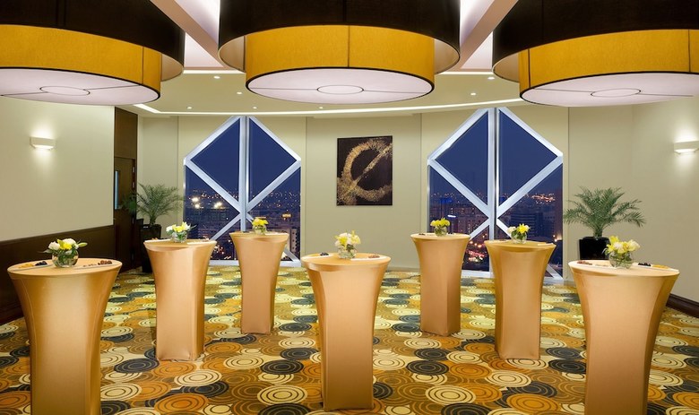 Hotel City Seasons Towers