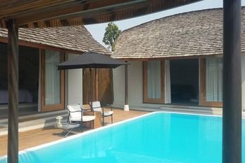 Hotel Boribot Pool Resort