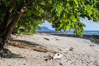 Hotel Latitude 10 Exclusive Beach Resort