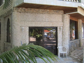 Cabana Coconut Tree West Bay