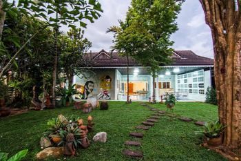 Wanida Hostel