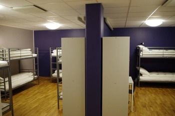 Spoton Hostel & Sportsbar