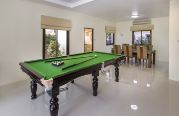 Baan Kanittha - 6 Bedrooms Private Pool Villa