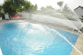 Kervansaray Hotel & Pension