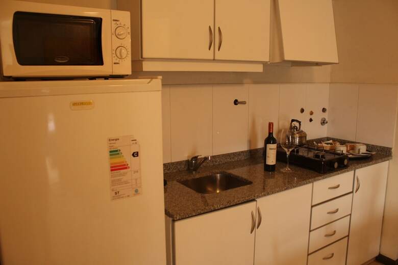 Uvas Apartments