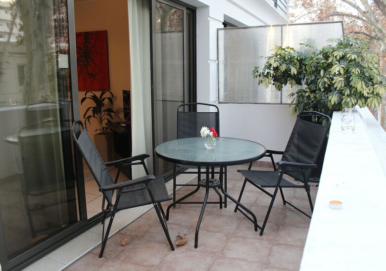 Uvas Apartments