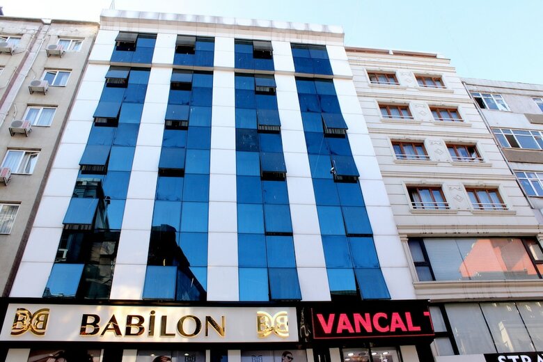 Hotel B�y�k Paris