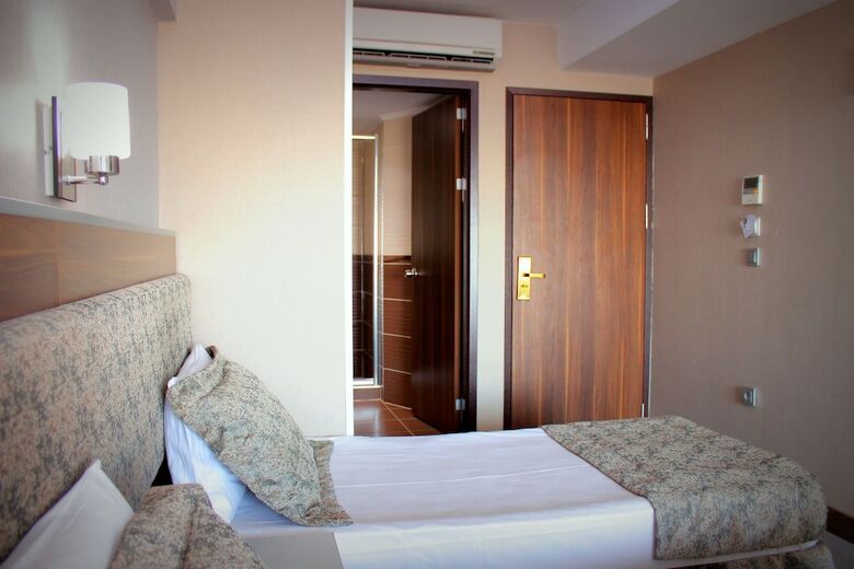 Hotel B�y�k Paris