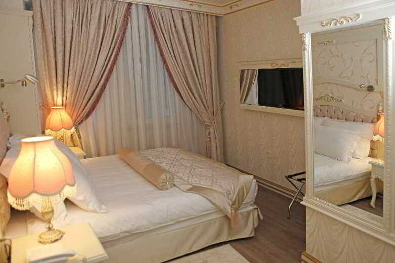 Leyenda Hotel
