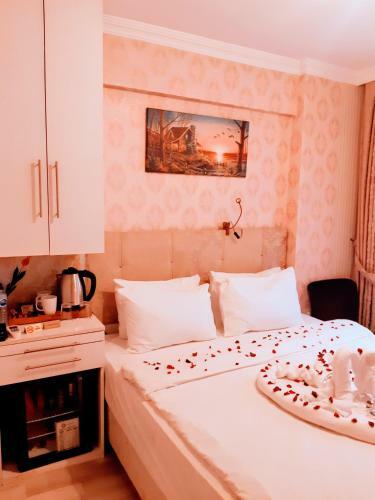 Walnut Shell Hotel