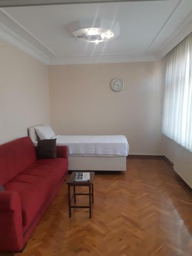Walnut Shell Hotel