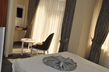 Grand Sera Hotel
